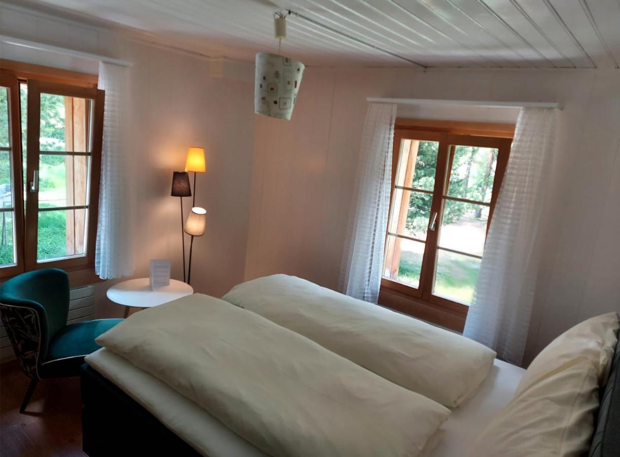 Gasthaus Spinas Bever Bagian luar foto