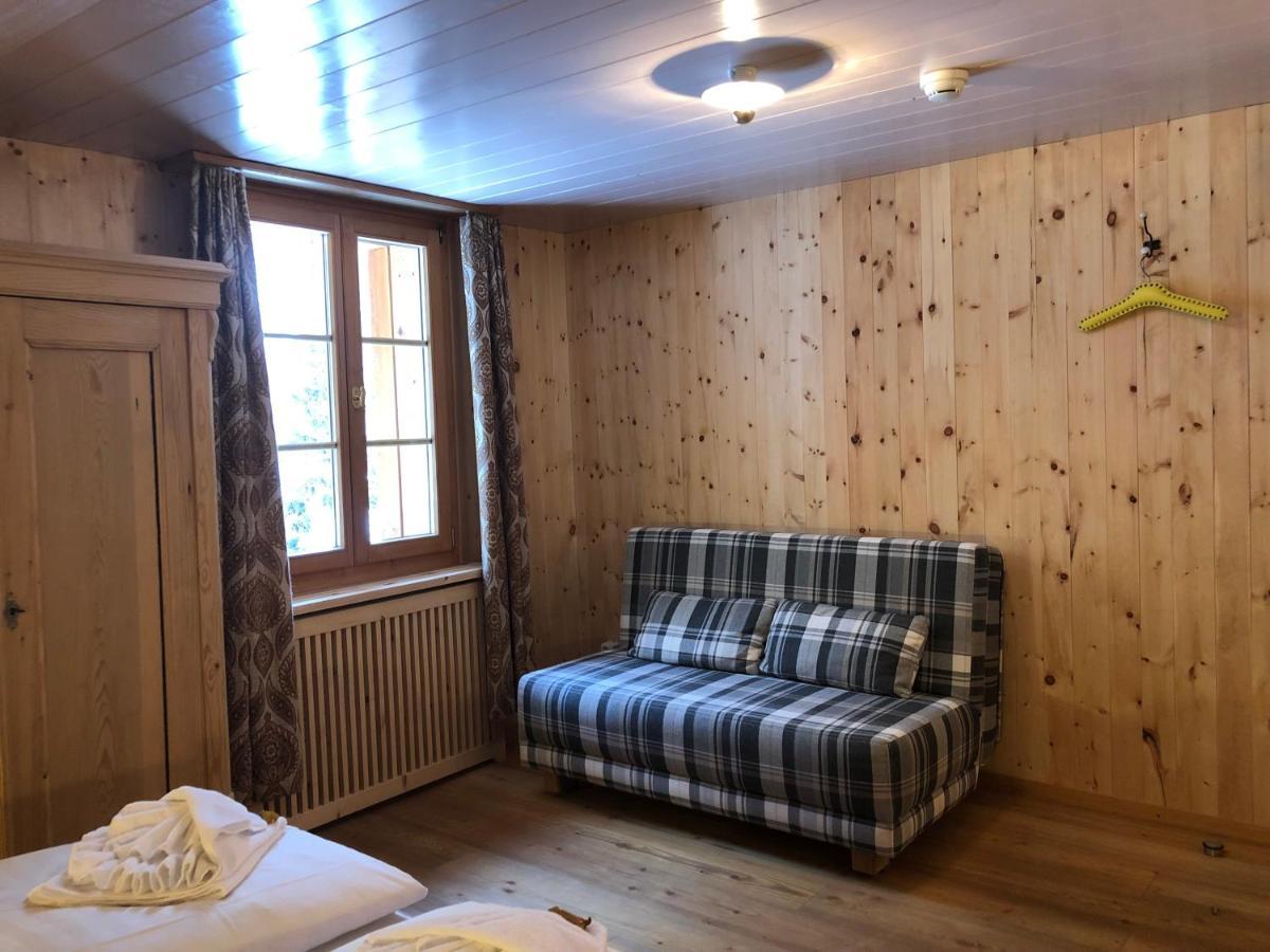 Gasthaus Spinas Bever Bagian luar foto